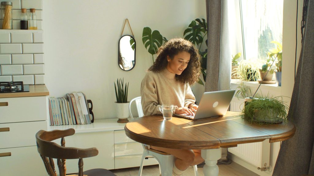 online writing jobs that pay